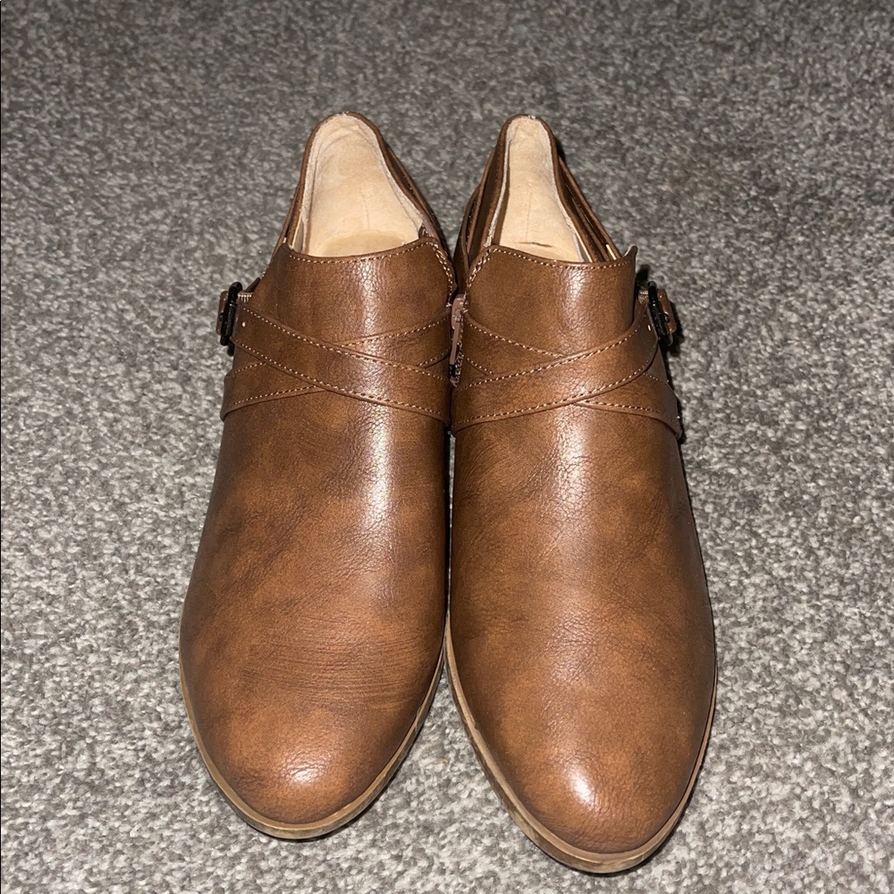 LIFE STRIDE VELOCITY Womens Brown Ally Round Toe brown  Heel Booties 9